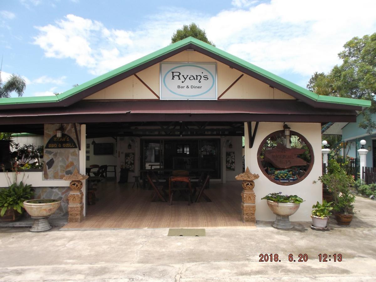 Ryans Resort Prasat Exterior foto